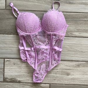 NWT Victoria Secret Bombshell lingerie size Medium